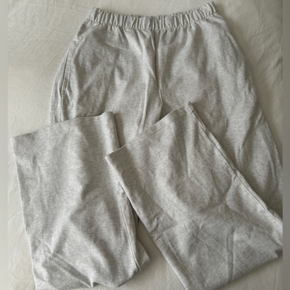 Brandy Melville wide leg sweatpants